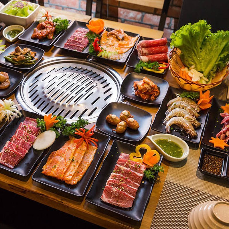 Buffet nướng Taka BBQ đa dạng, sốt ướp đậm đà