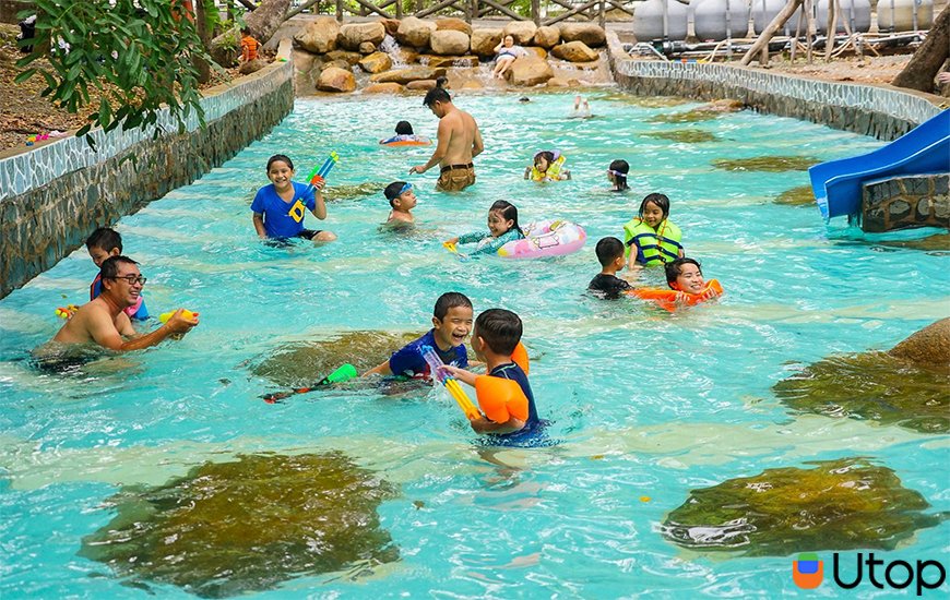 Bình Dương Water Park có gì vui?