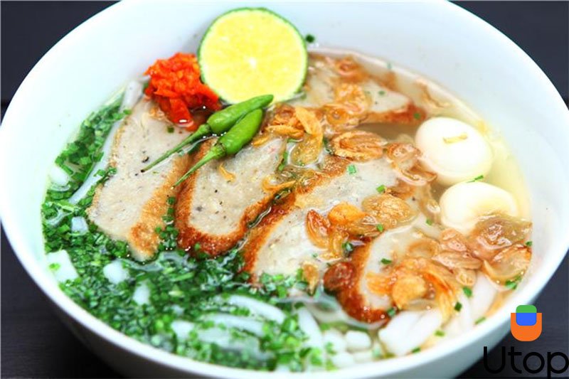 Bánh canh chả cá Bà Sâm