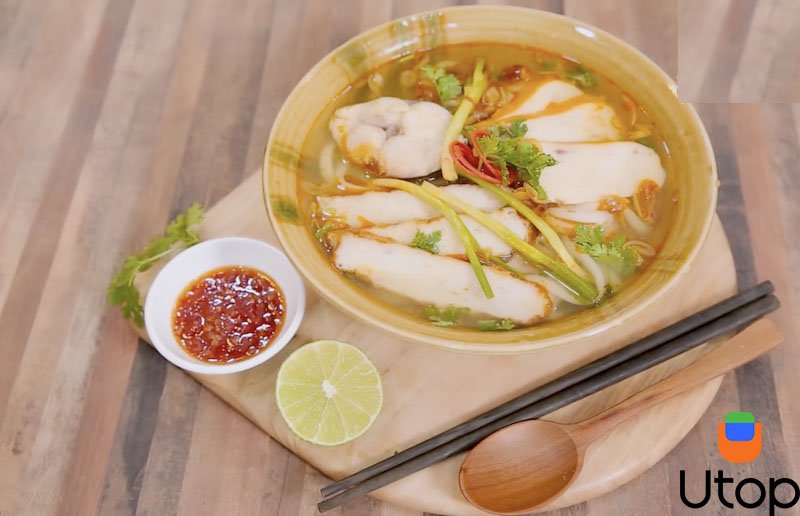 Bánh canh chả cá Hẹ Nhi