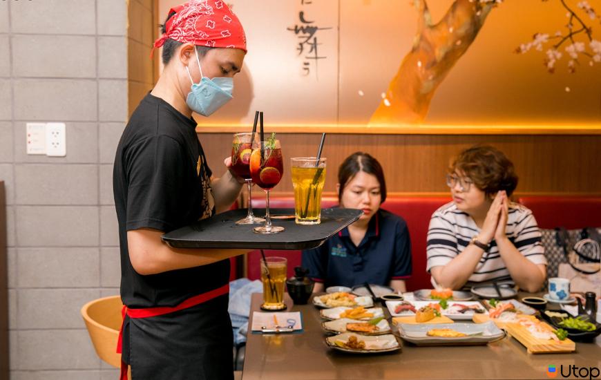 Phong cách phục vụ ấn tượng tại nhà hàng Isushi