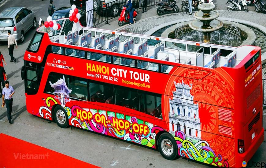 Trải nghiệm đi xe bus Hop on - Hop off vòng quanh thủ đô Hà Nội