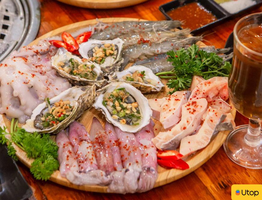 Menu lẩu nướng đa dạng hấp dẫn tại Deli Deli Buffet BBQ