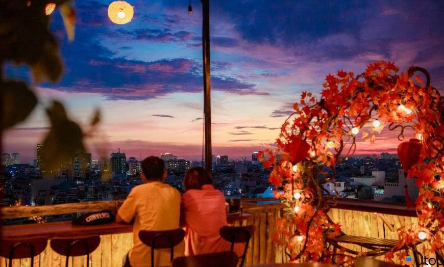 Lang Thang Rooftop - Đẳng cấp bar rooftop Sài Thành