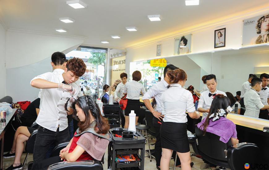 Thay đổi kiểu tóc tại Venus Hair Salon - Salon tóc uy tín chất lượng