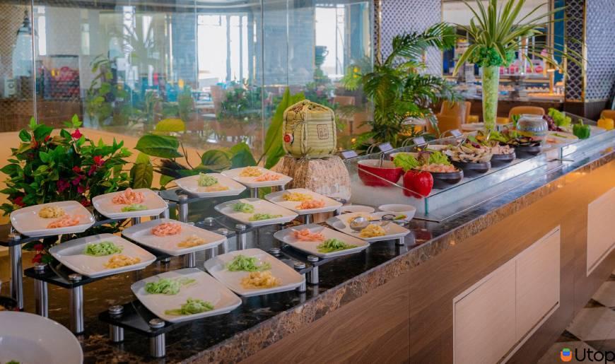 Chi phí bao nhiêu để ăn tiệc buffet tại La Vela Hotel ?