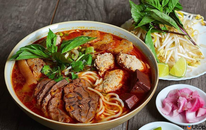 Bún bò Huế - món ngon nổi danh khắp đất nước