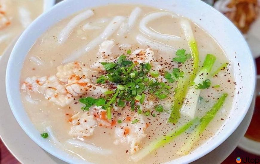 Bánh canh mặn nước cốt dừa