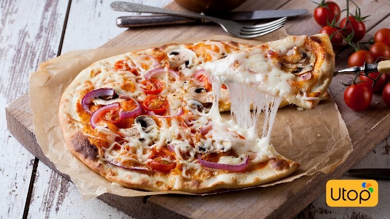 Bạn có thể chọn cho tất cả những loại nhân yêu thích lên một chiếc bánh khi gọi món pizza Poco tai Blog Utop