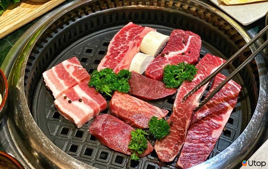 4. Menu phong phú, hấp dẫn