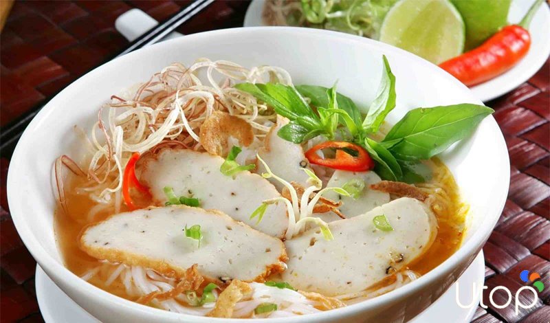 Bánh canh chả cá thu