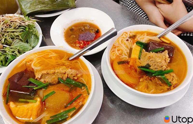 Bún riêu gánh chợ Bến Thành