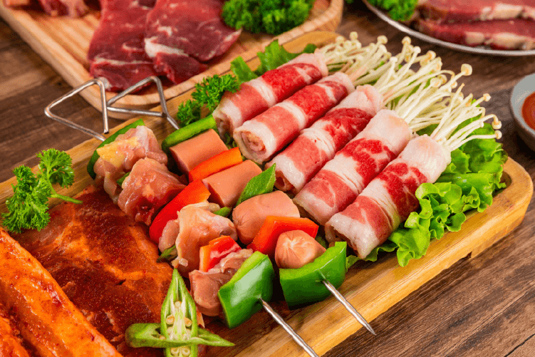 KIMHO - Thịt heo, bò tiêu chuẩn được chọn lựa kĩ càng và tẩm ướp "chuẩn Hàn"