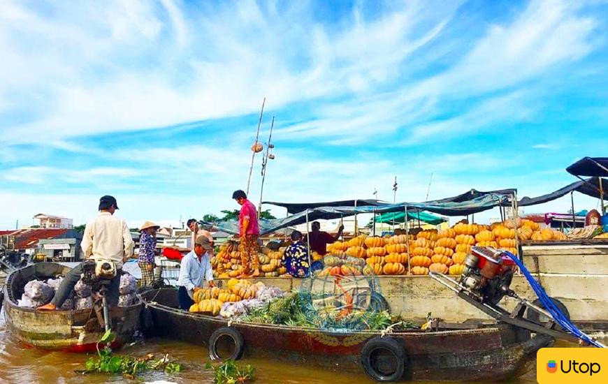 Chợ nổi Long Xuyên (An Giang)
