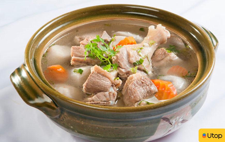 Canh khoai sọ nấu xương